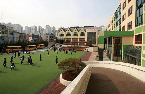 서울의 한 사립초등학교 전경. 서울시교육청은 사립초등학교에도 에듀파인 의무화를 실시할 계획이다.