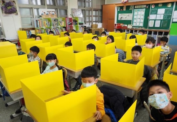 대만 초등학교 모습.(출처=https://cafe.naver.com/pangyomommy/458029)