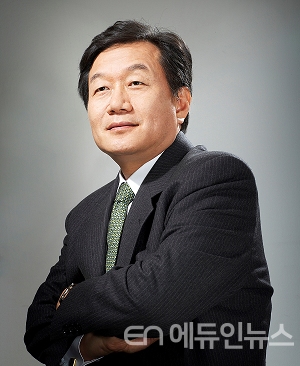 조영달 서울대 사회교육과 교수, 부설학교진흥원장