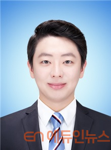 구승헌 부산 지사중학교 교사